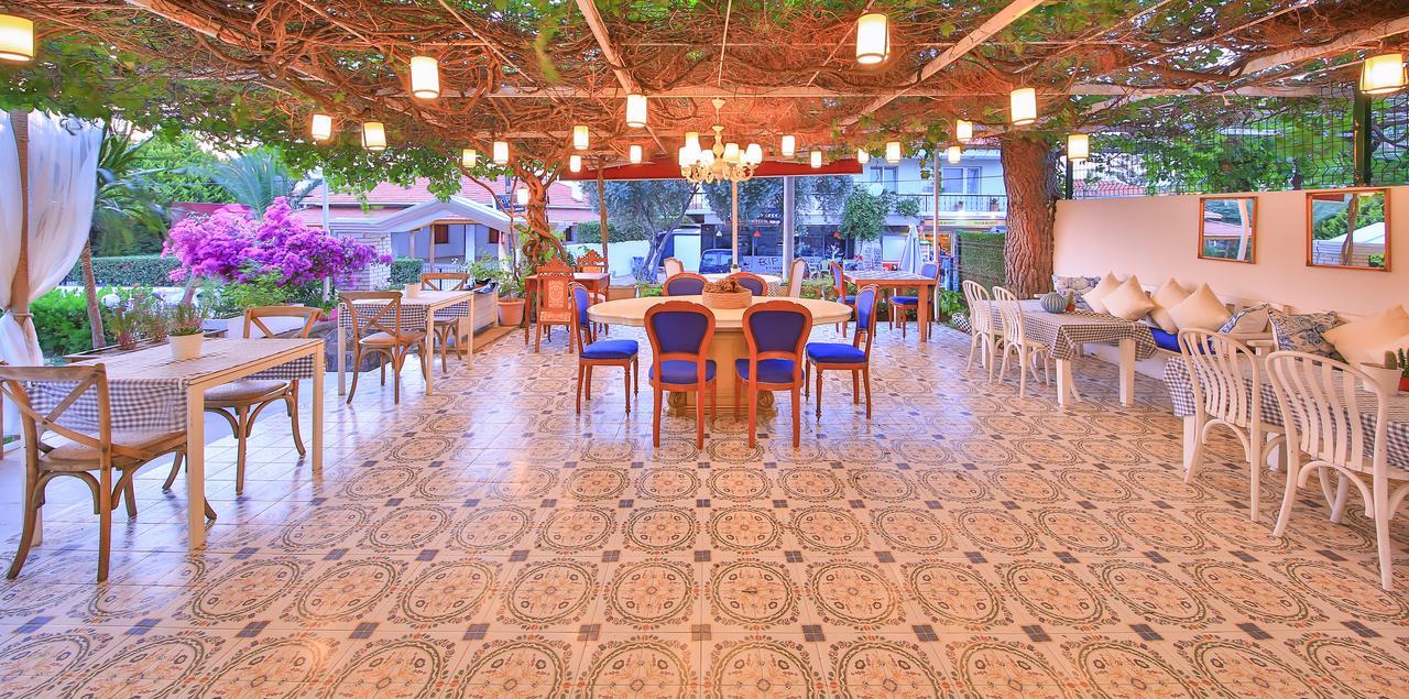 Palas Ilica Çeşme エクステリア 写真